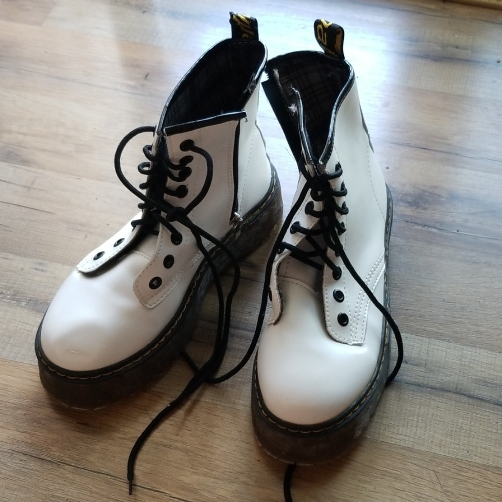 ❤ White Boots Fashio Sport ❤